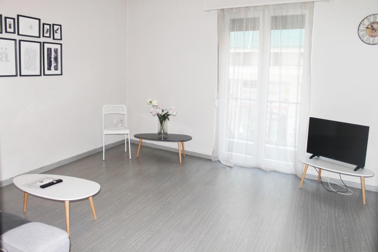 Wsd Golden Times 8 Apartment Hotel 雅典 外观 照片